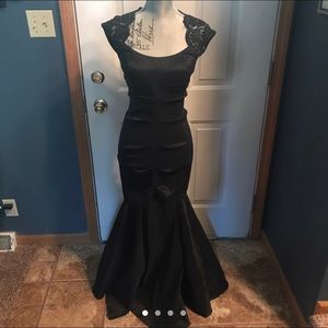 BLACK FISH TAIL PROM DRESS  FROM MACYS